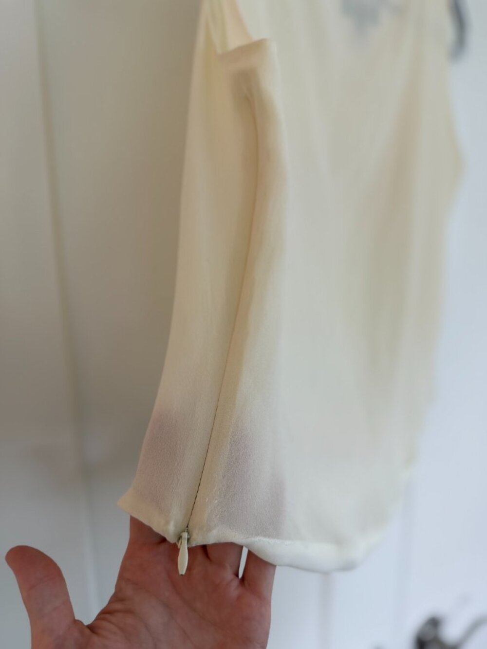 Cable & Gauge 100% Silk Beaded Blouse Ivory Cream Size 12 (Fits Medium) - Picture 5 of 5